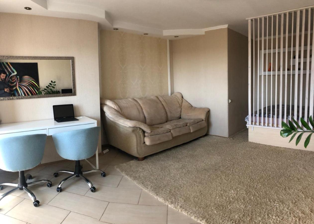 Cozy And Comfortable Apartment Çerkassi Dış mekan fotoğraf